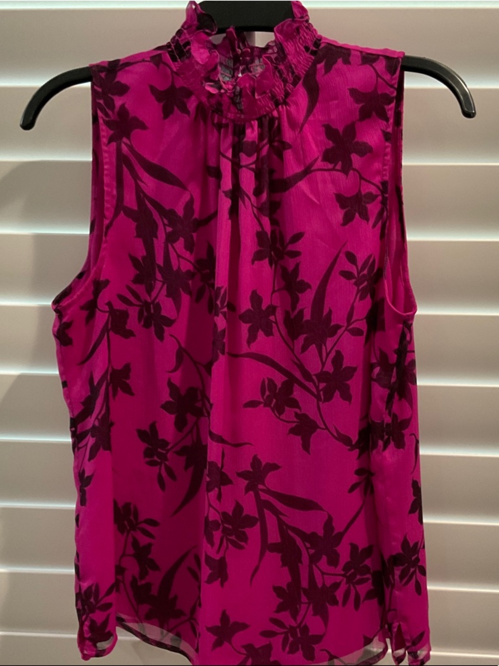 Vince Camuto Hot Pink Floral Sleeveless Ruffle Neck Shell